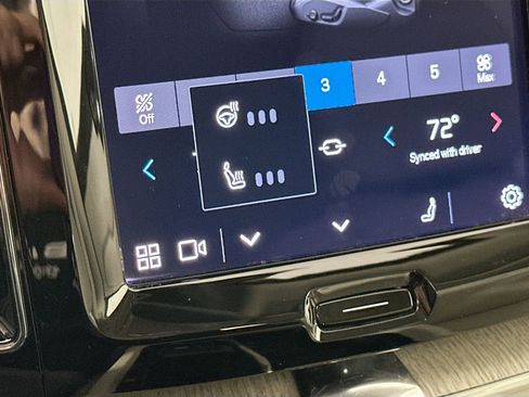 Certified 2023 Volvo XC60 B5 Plus w/ Protection Package Premier image 21