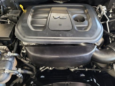 Used 2020 Jeep Grand Cherokee Laredo RWD image 30