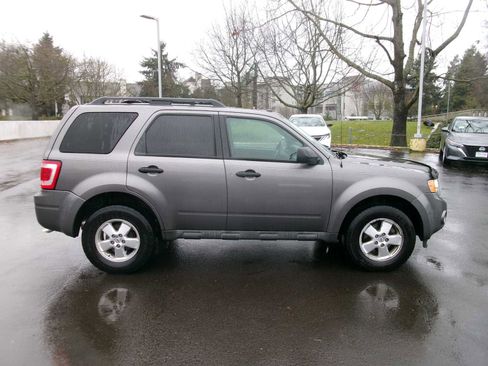 Used 2012 Ford Escape XLT image 5