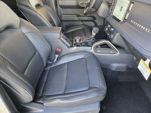 New 2025 Ford Bronco Badlands AWD/4WD image 10