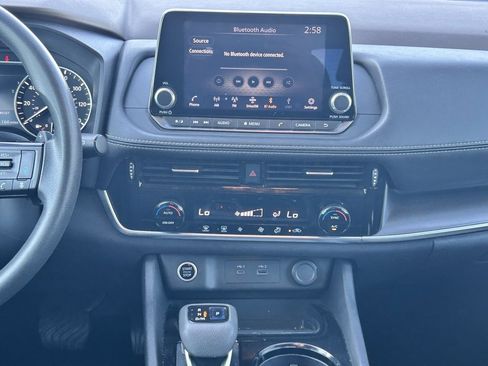 Certified 2021 Nissan Rogue SV image 15