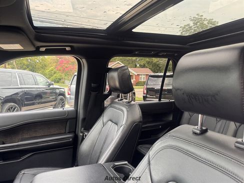 Used 2020 Ford Expedition Limited w/ Equipment Group 301A AWD/4WD image 22