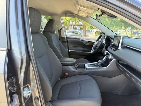 Used 2025 Toyota RAV4 LE FWD image 28