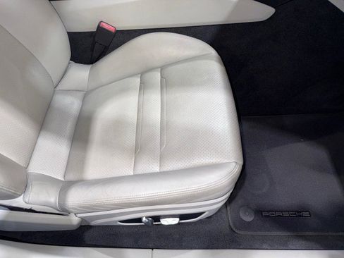 Used 2017 Porsche Panamera image 65