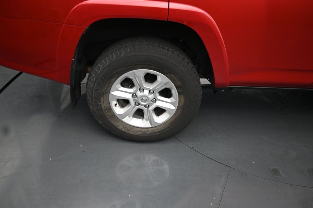 Used 2024 Toyota 4Runner SR5 AWD/4WD image 12