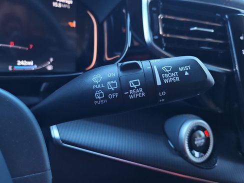 Used 2024 Jeep Grand Wagoneer Series III w/ Quick Order Packagew 28T image 28