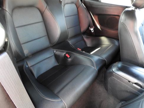 Used 2017 Ford Mustang Premium RWD image 13
