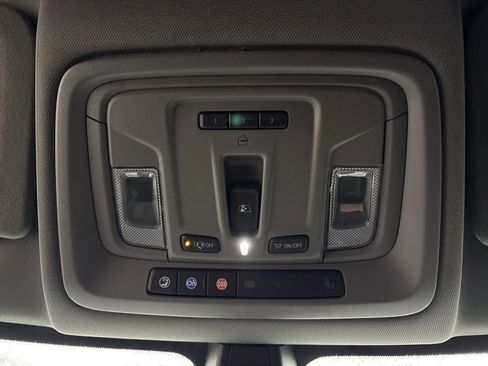 Used 2020 Chevrolet Silverado 1500 LTZ image 25