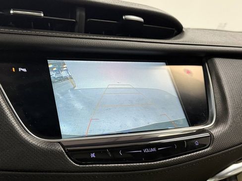 Used 2019 Cadillac XT5 Luxury image 18