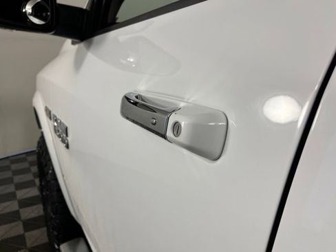 Used 2017 RAM 1500 Laramie w/ Convenience Group image 10