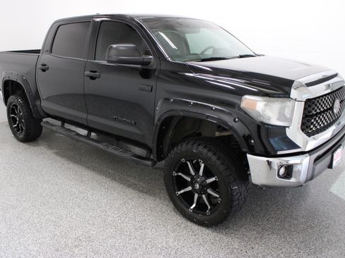 Used 2021 Toyota Tundra SR5 w/ SR5 Leather Package AWD/4WD image 4