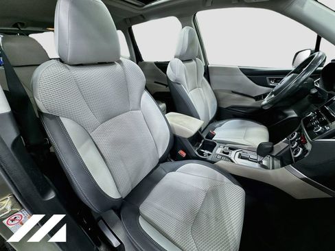 Used 2020 Subaru Forester Premium AWD/4WD image 31