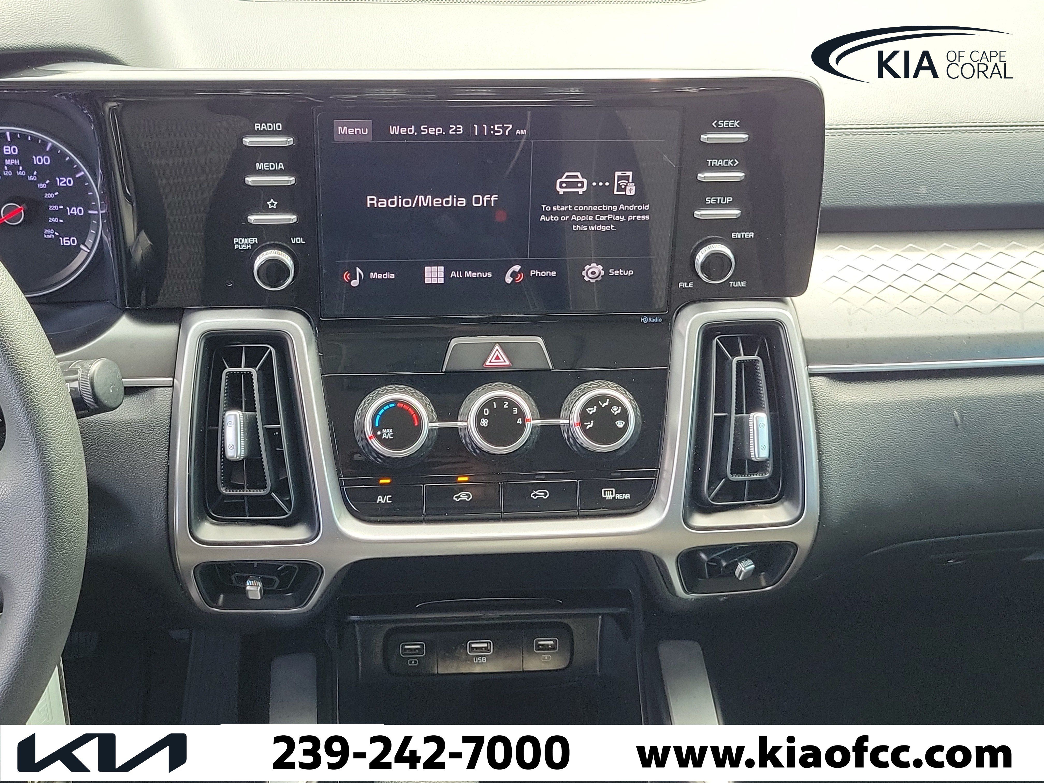 Used 2022 Kia Sorento LX FWD image 19