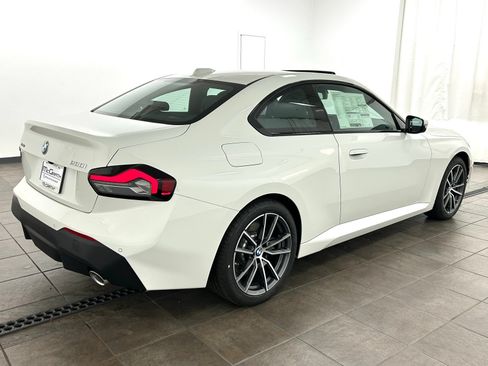 Used 2025 BMW 230i xDrive Coupe w/ Premium Package AWD/4WD image 5