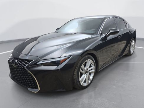 Used 2023 Lexus IS 300 w/ Comfort Package RWD image 8