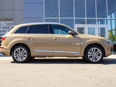 Used 2025 Audi Q7 3.0T Premium Plus image 4