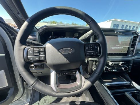 New 2026 Ford F450 Platinum image 16