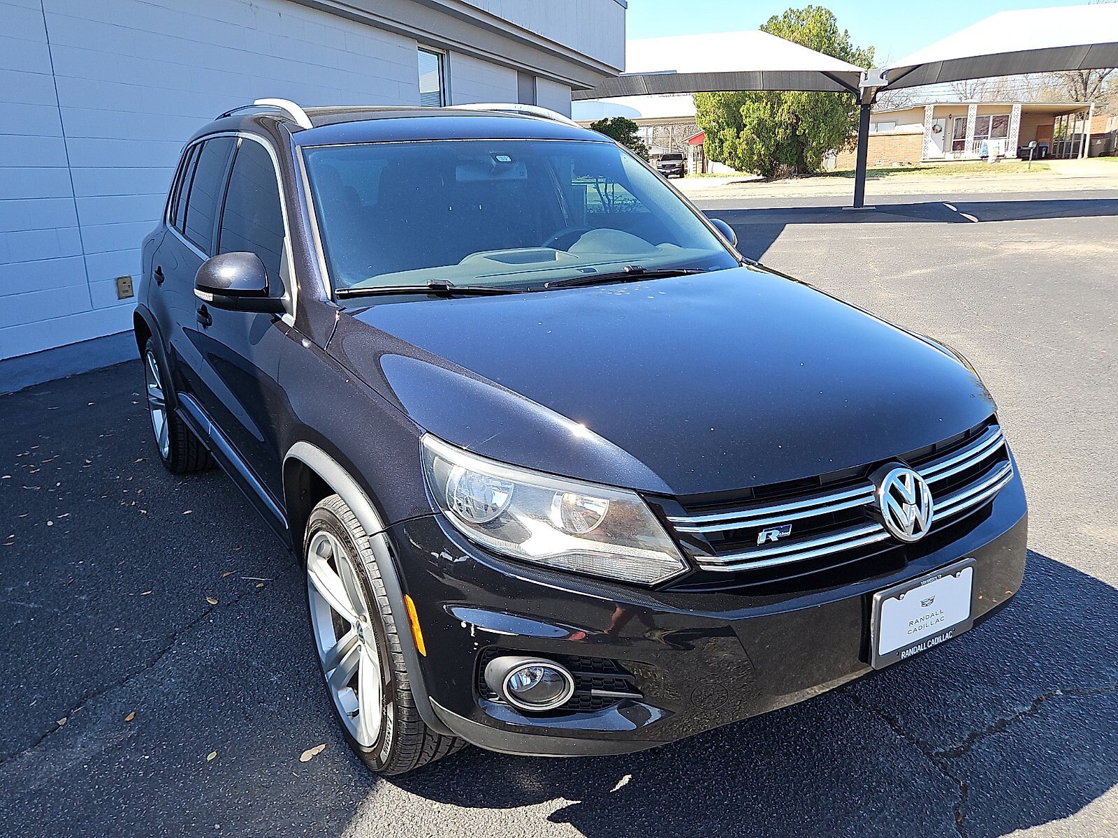 Used 2016 Volkswagen Tiguan R-Line FWD image 4
