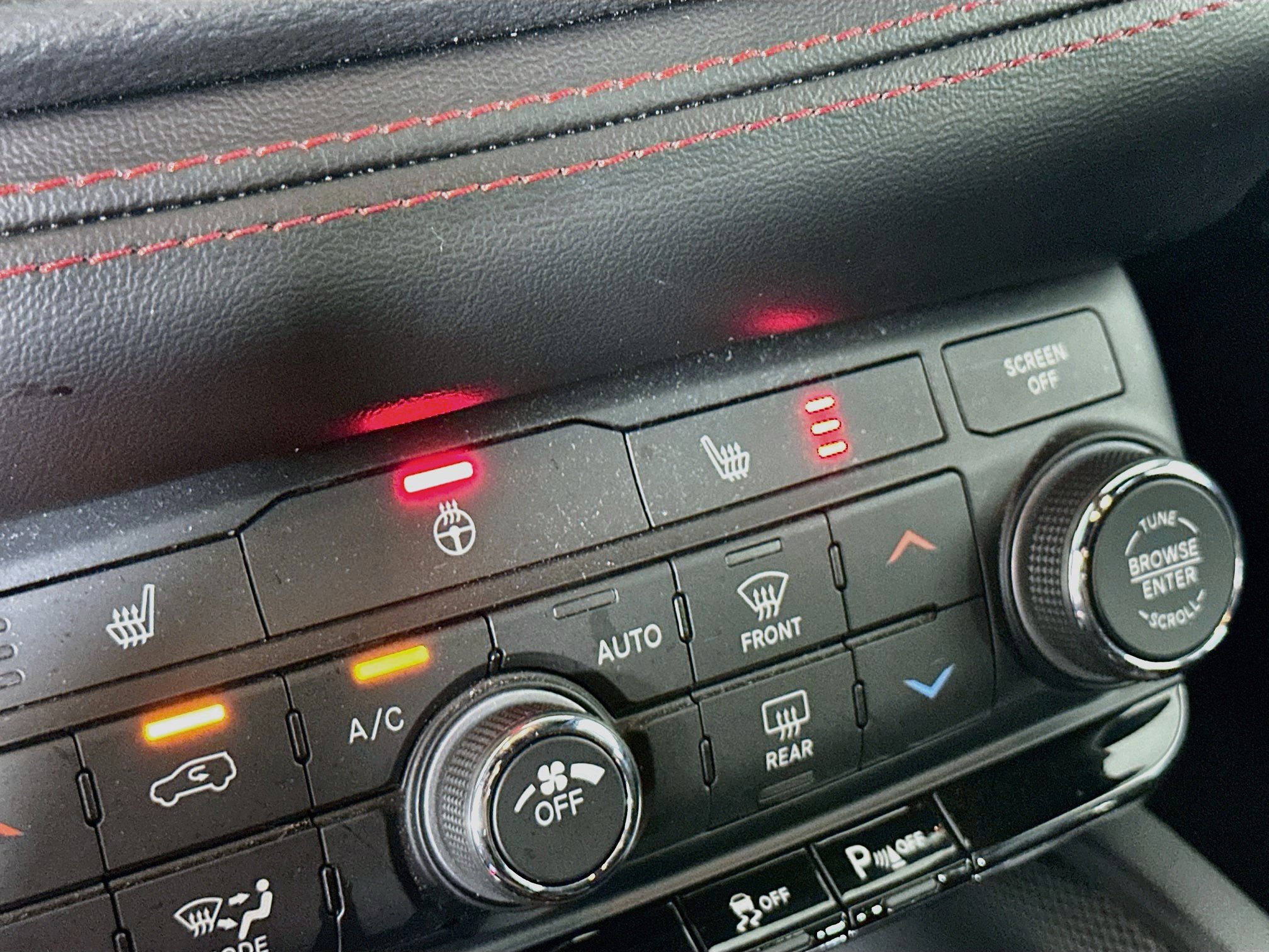 Used 2025 Dodge Durango GT RWD image 26