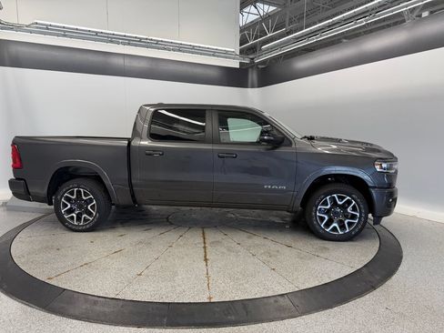 New 2026 RAM 1500 Laramie AWD/4WD image 4