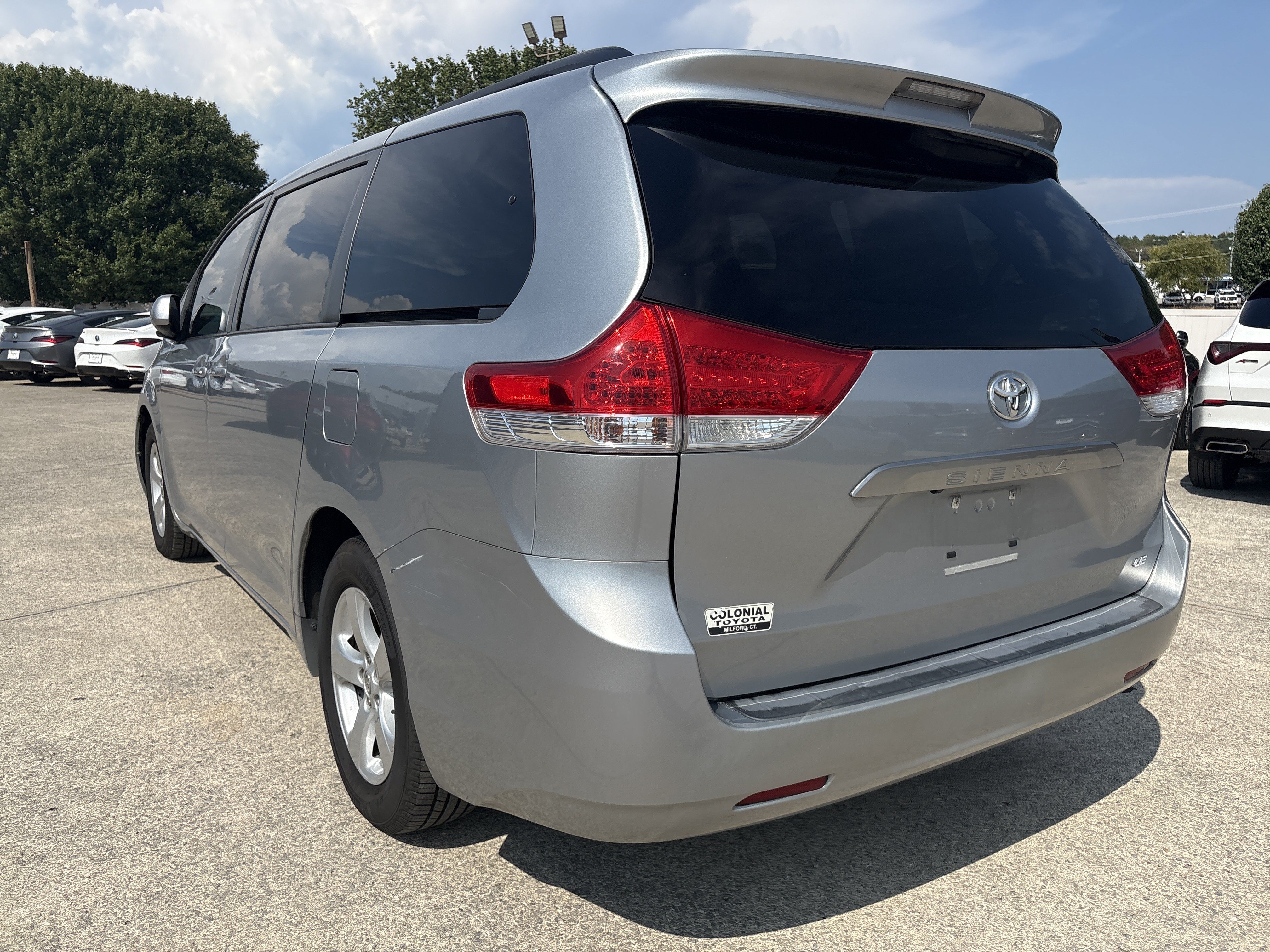 Used 2014 Toyota Sienna LE FWD image 3