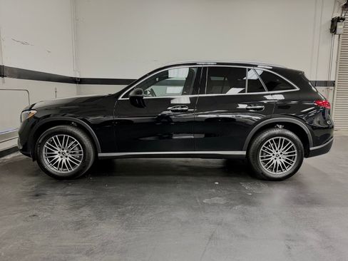 Used 2026 Mercedes-Benz GLC 300 image 9