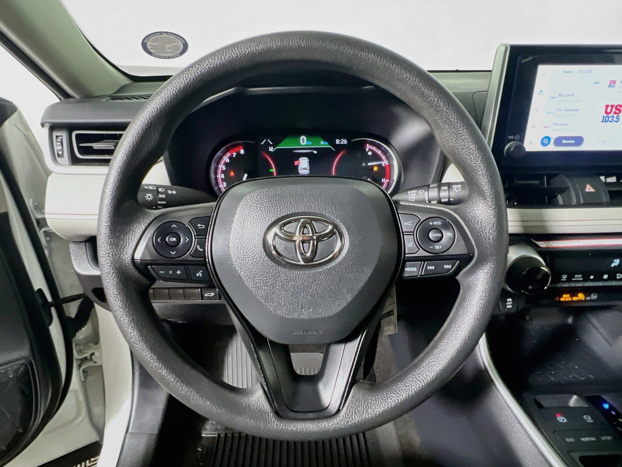 Used 2025 Toyota RAV4 XLE w/ Convenience Package FWD image 17