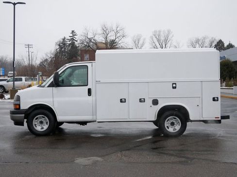 New 2025 Chevrolet Express 3500 w/ Power Convenience Package RWD image 3