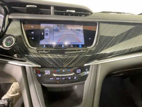 Used 2022 Cadillac XT6 Premium Luxury w/ Technology Package AWD/4WD image 35