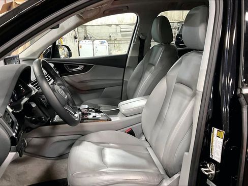 Used 2019 Audi Q7 3.0T Premium Plus w/ Premium Plus Package AWD/4WD image 8