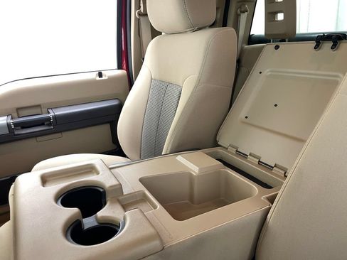 Used 2014 Ford F250 XLT w/ XLT Premium Package AWD/4WD image 30