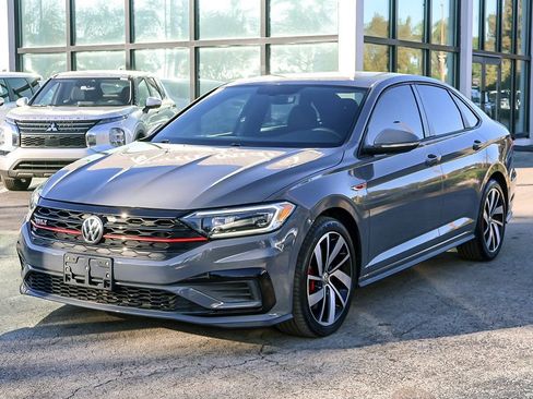 Used 2019 Volkswagen Jetta GLI FWD image 6