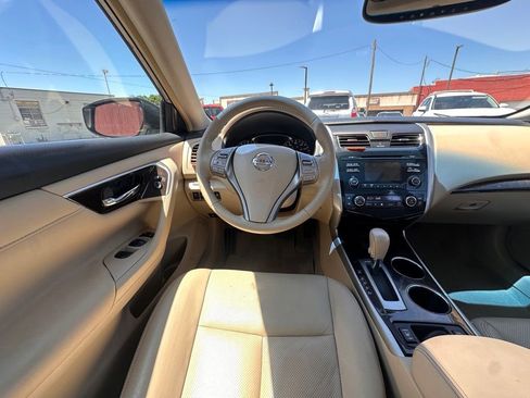 Used 2013 Nissan Altima 2.5 SL w/ 2.5 Moonroof Pkg FWD image 15