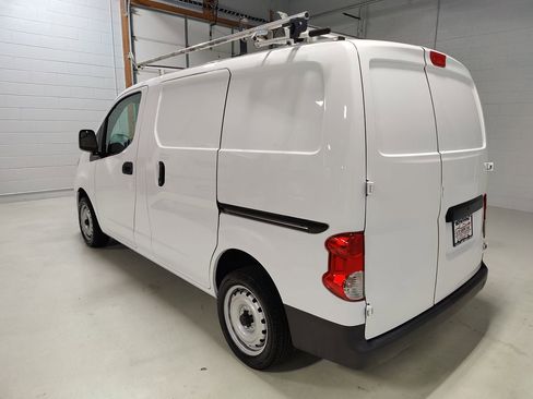 Used 2021 Nissan NV200 S image 18