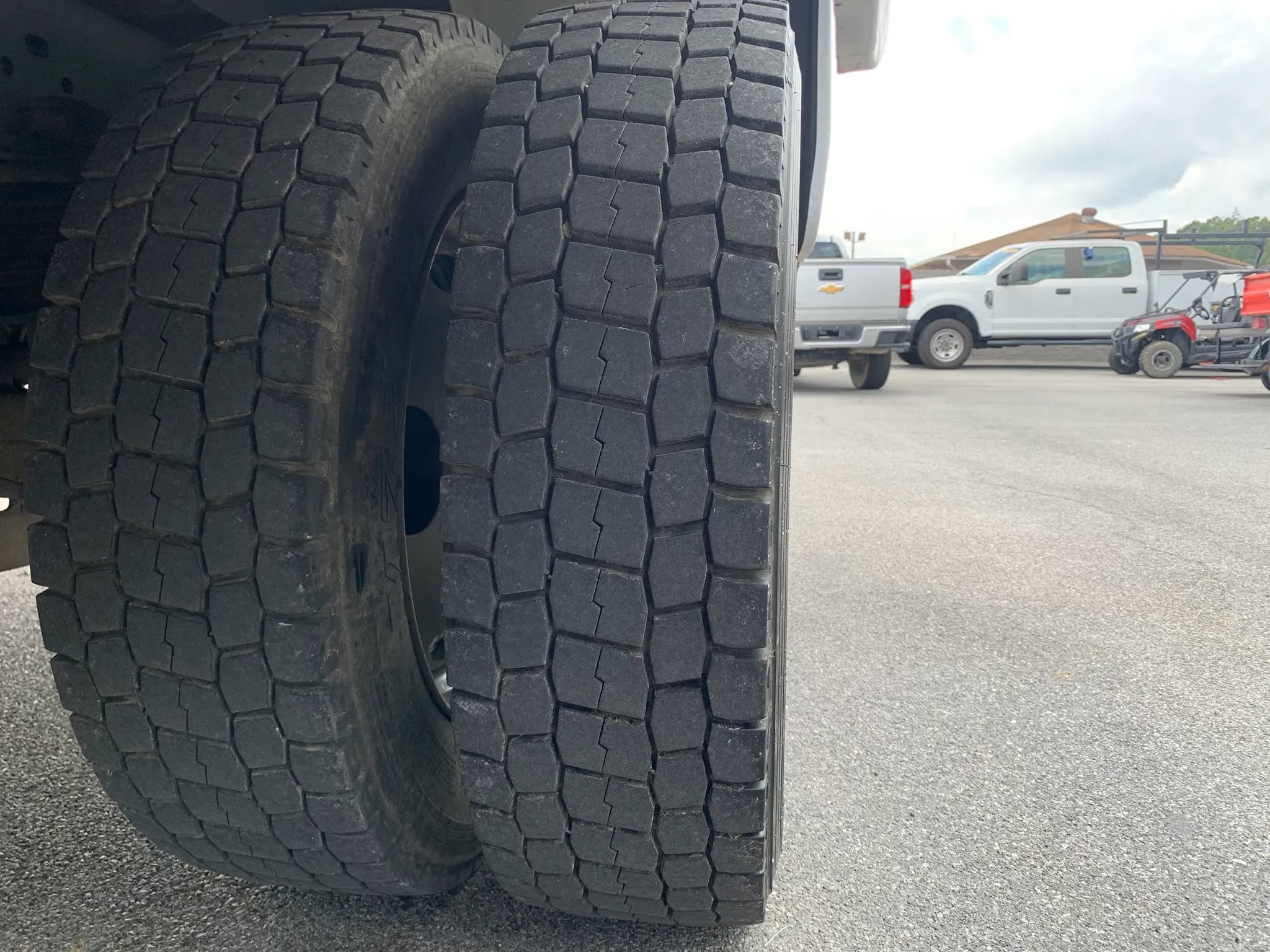Used 2012 Ford F550 2WD Regular Cab Super Duty w/ Payload Upgrade Pkg image 39