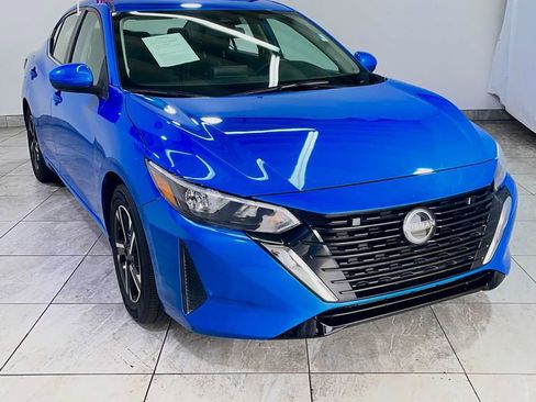 Used 2024 Nissan Sentra SV image 2