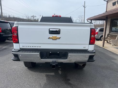 Used 2015 Chevrolet Silverado 2500 LT w/ LT Convenience Package image 7