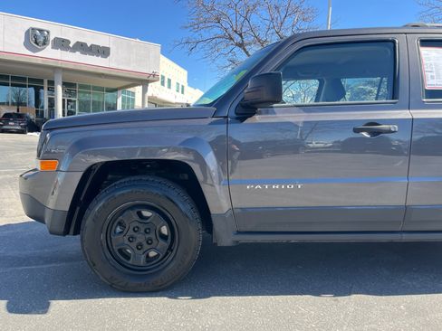 Used 2016 Jeep Patriot Sport image 9
