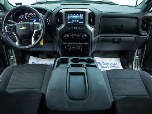 Used 2022 Chevrolet Silverado 2500 Custom w/ Custom Value Package AWD/4WD image 25