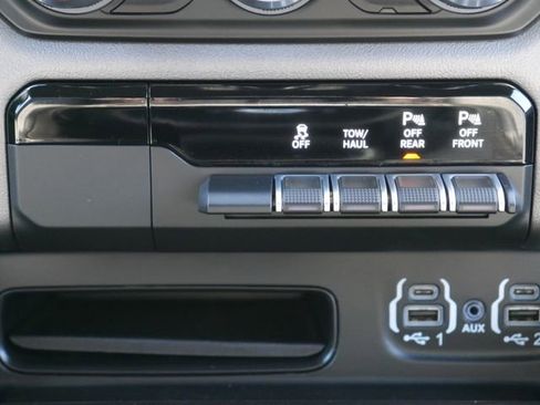 Used 2022 RAM 1500 Big Horn image 19