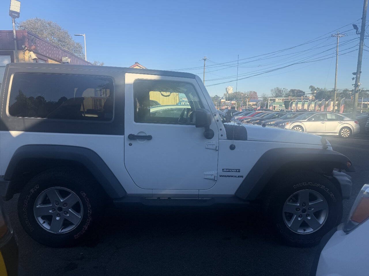 Used 2017 Jeep Wrangler Sport AWD/4WD image 1