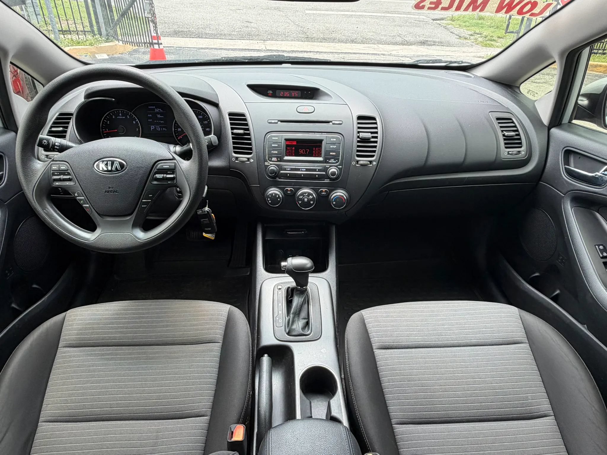 Used 2015 Kia Forte LX w/ Popular Package FWD image 7