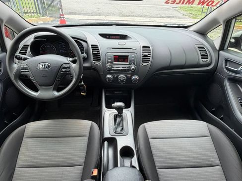 Used 2015 Kia Forte LX w/ Popular Package FWD image 7
