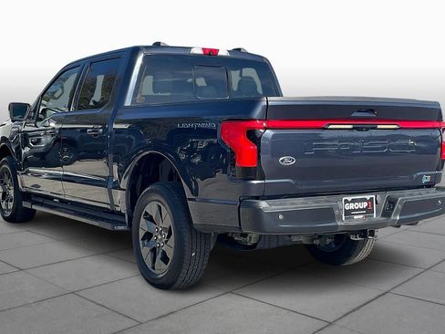 Used 2022 Ford F150 Lightning Lariat image 10