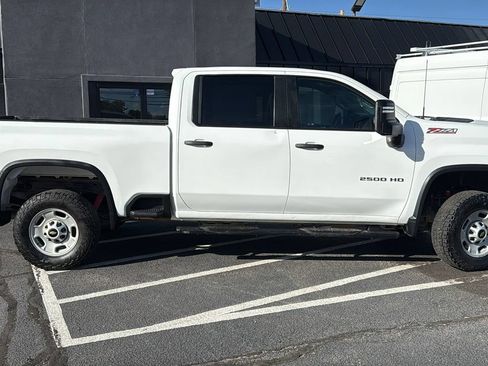 Used 2023 Chevrolet Silverado 2500 W/T w/ WT Convenience Package AWD/4WD image 2