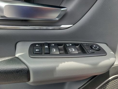 Used 2019 RAM 1500 Big Horn AWD/4WD image 17