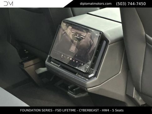 Used 2024 Tesla Cybertruck Cyberbeast AWD/4WD image 21