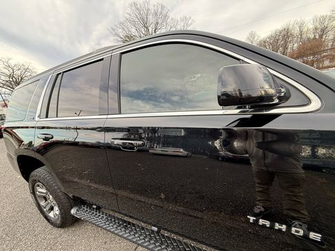 Used 2017 Chevrolet Tahoe LT image 10