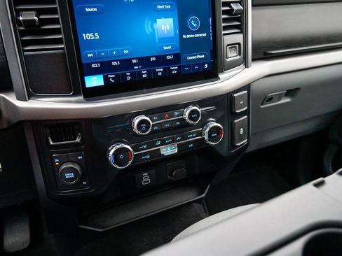 Used 2025 Ford F150 XLT w/ Equipment Group 301A Standard image 29