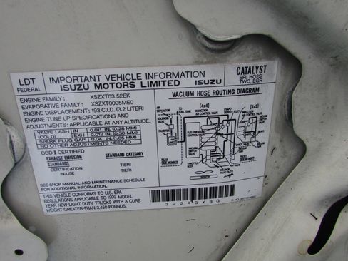 Used 1999 Isuzu Rodeo LS RWD image 20